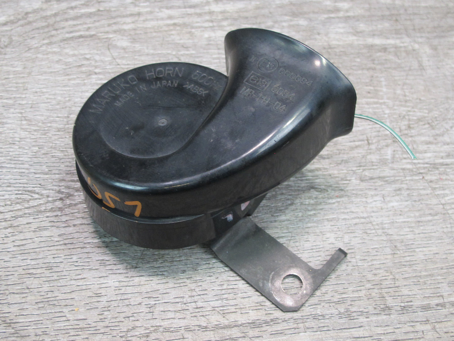 01-06 Lexus UCF30L LS430 Set of 2 High & Low Tone Note Pitch Horn Signal OEM