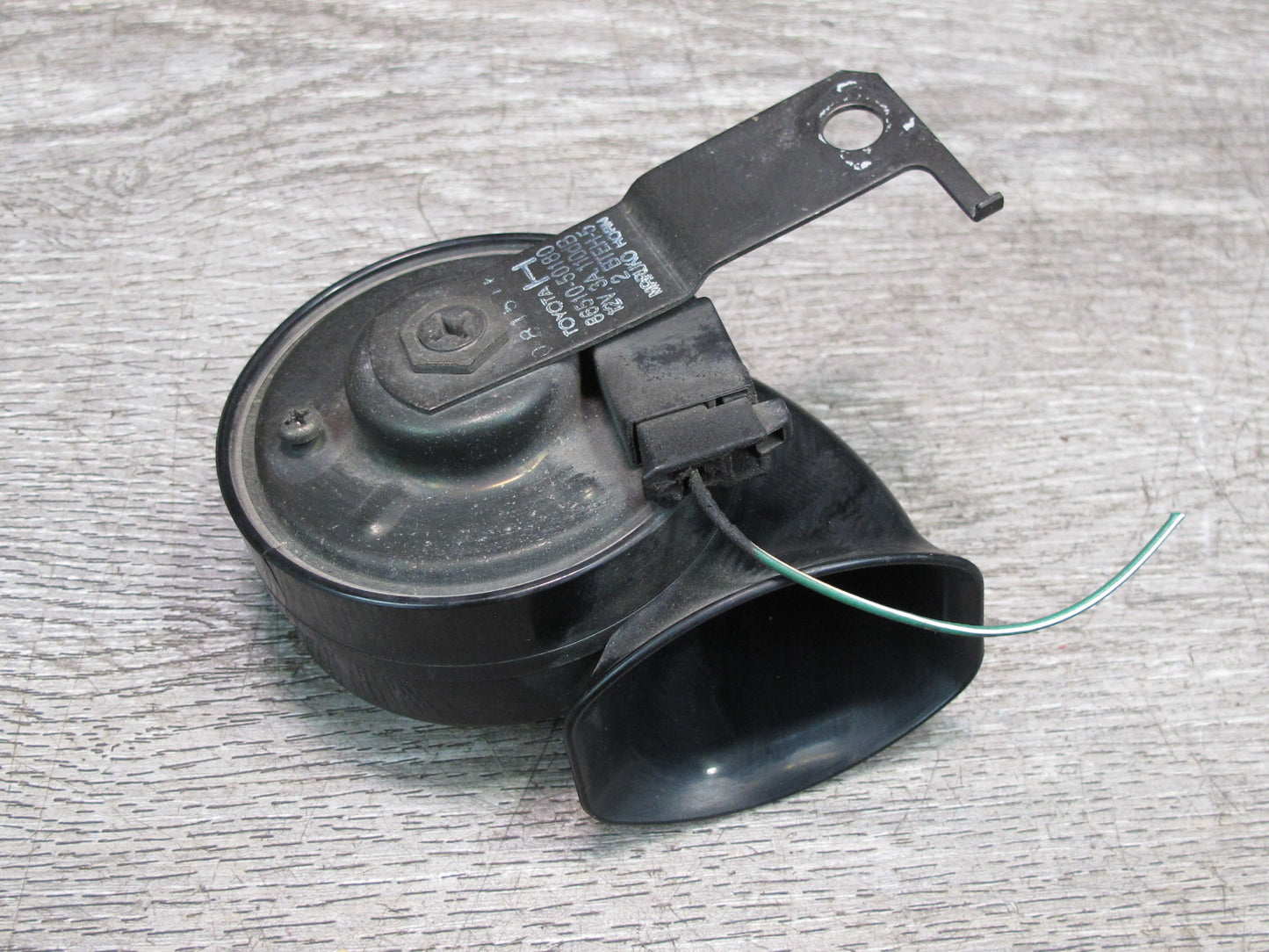 01-06 Lexus UCF30L LS430 Set of 2 High & Low Tone Note Pitch Horn Signal OEM