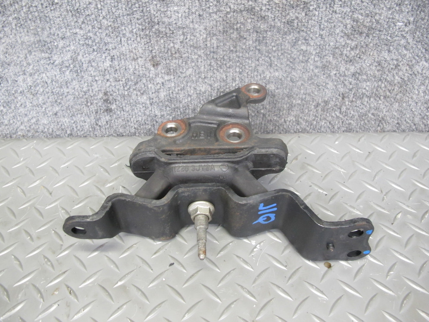 14-17 Infiniti QX60 2.5L Hybrid Front Left Engine Motor Mount