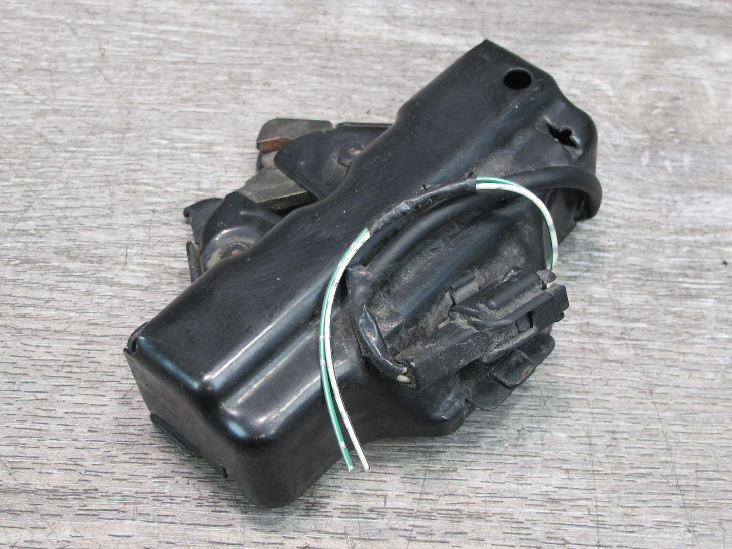 01-06 Lexus UCF30L LS430 Front Hood Lock Latch OEM