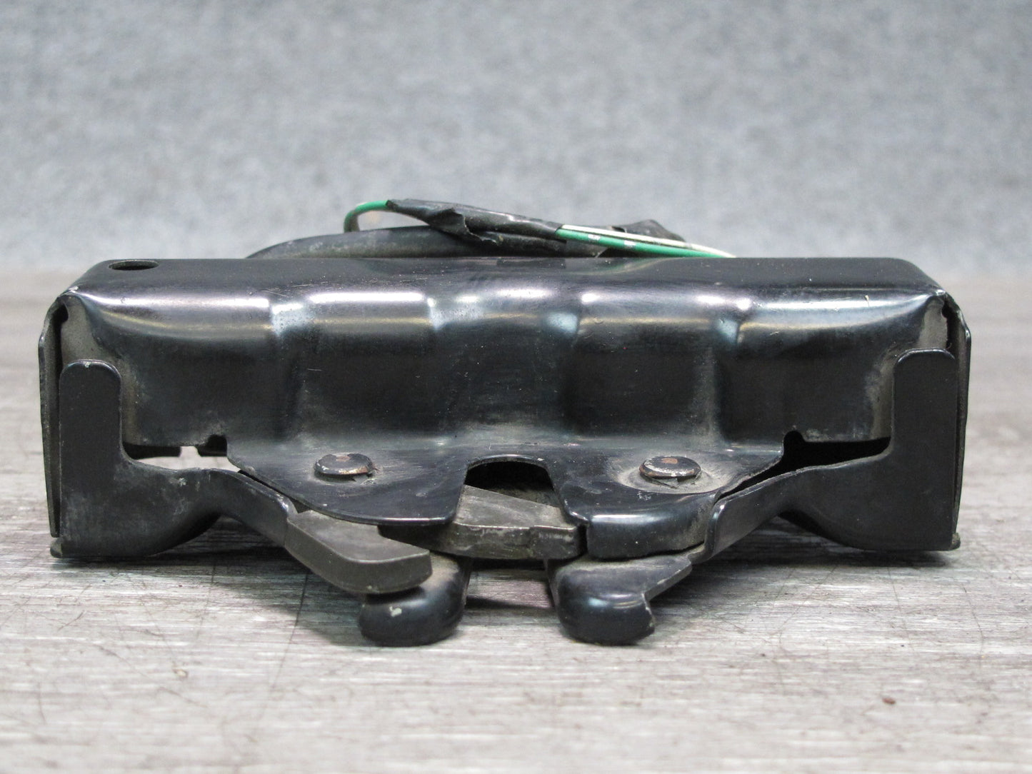 01-06 Lexus UCF30L LS430 Front Hood Lock Latch OEM