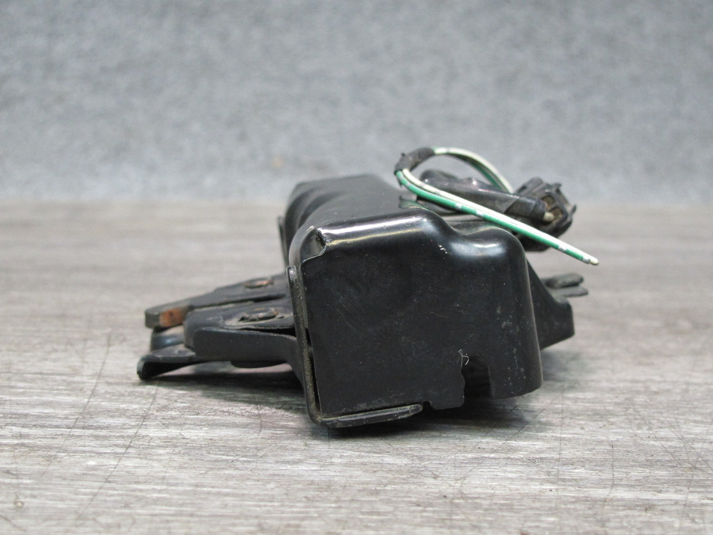 01-06 Lexus UCF30L LS430 Front Hood Lock Latch OEM