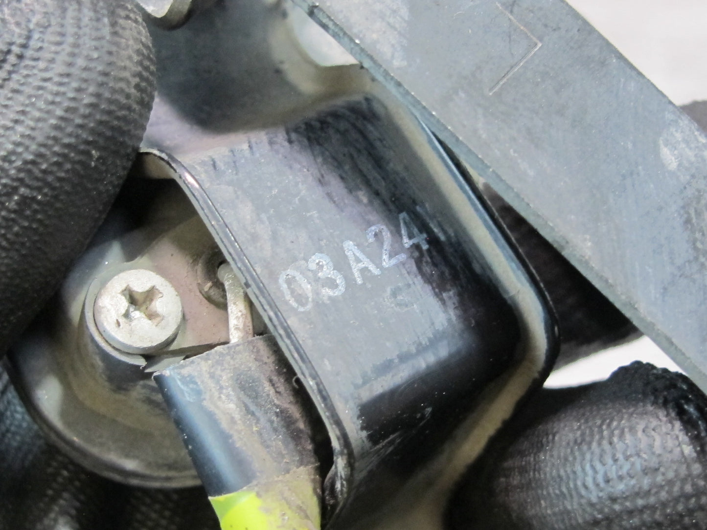 01-03 Lexus UCF30L LS430 Front Left Suspension Height Level Sensor OEM