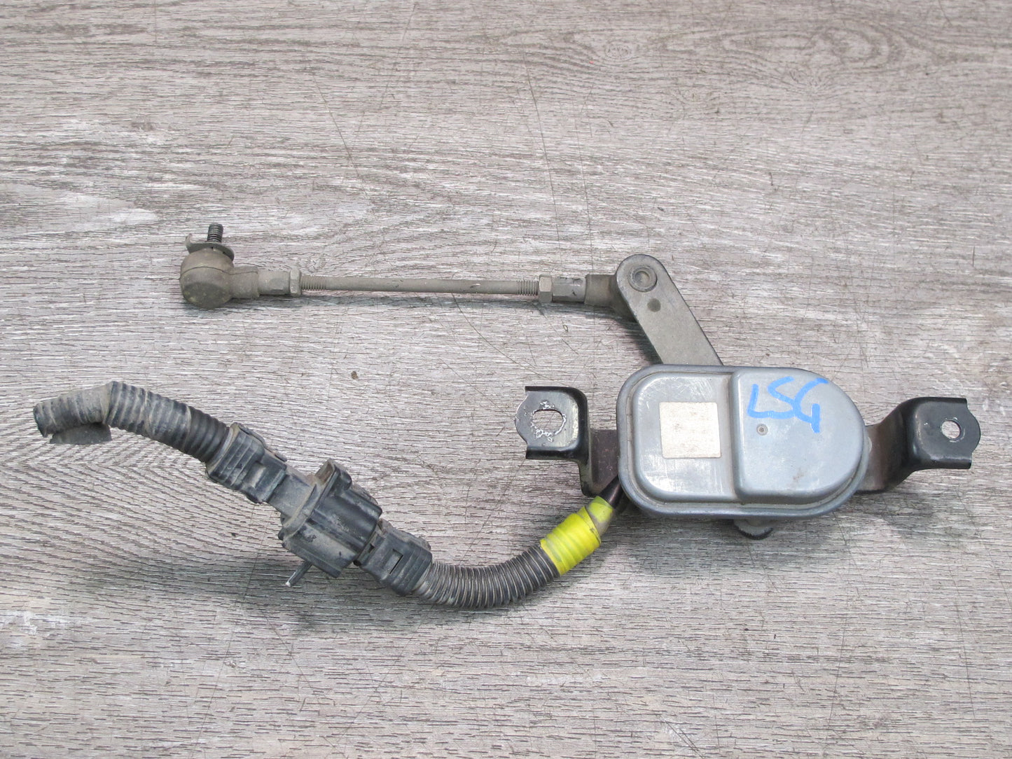 01-03 Lexus UCF30L LS430 Front Left Suspension Height Level Sensor OEM