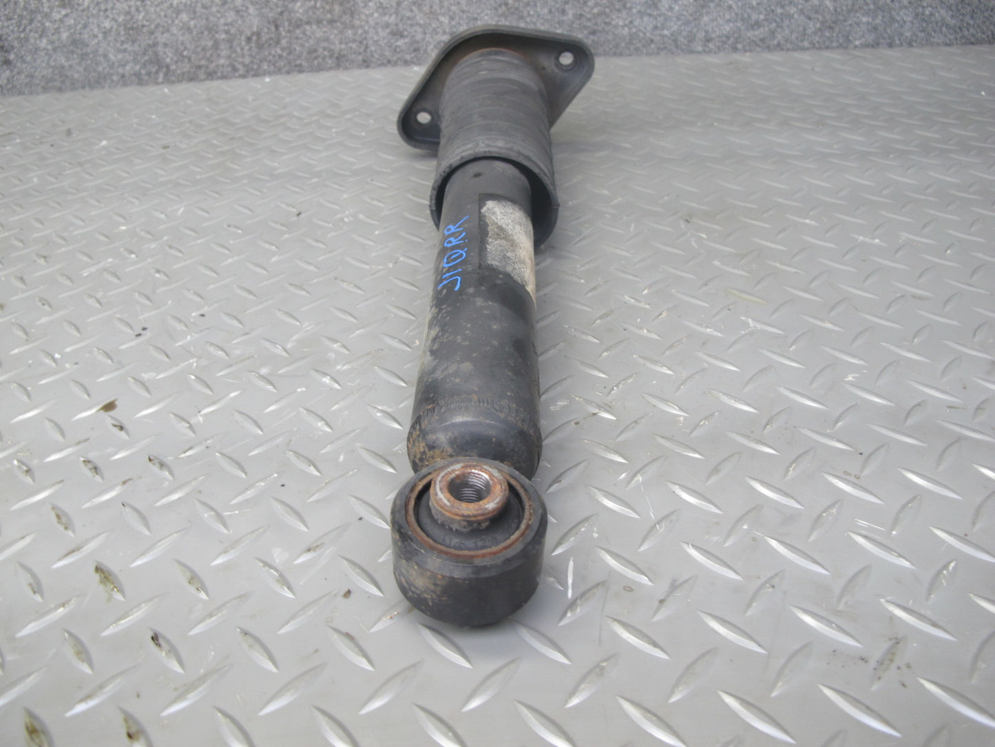 14-17 Infiniti QX60 2.5L Hybrid FWD Rear Left & Right Shock Strut Absorber Set