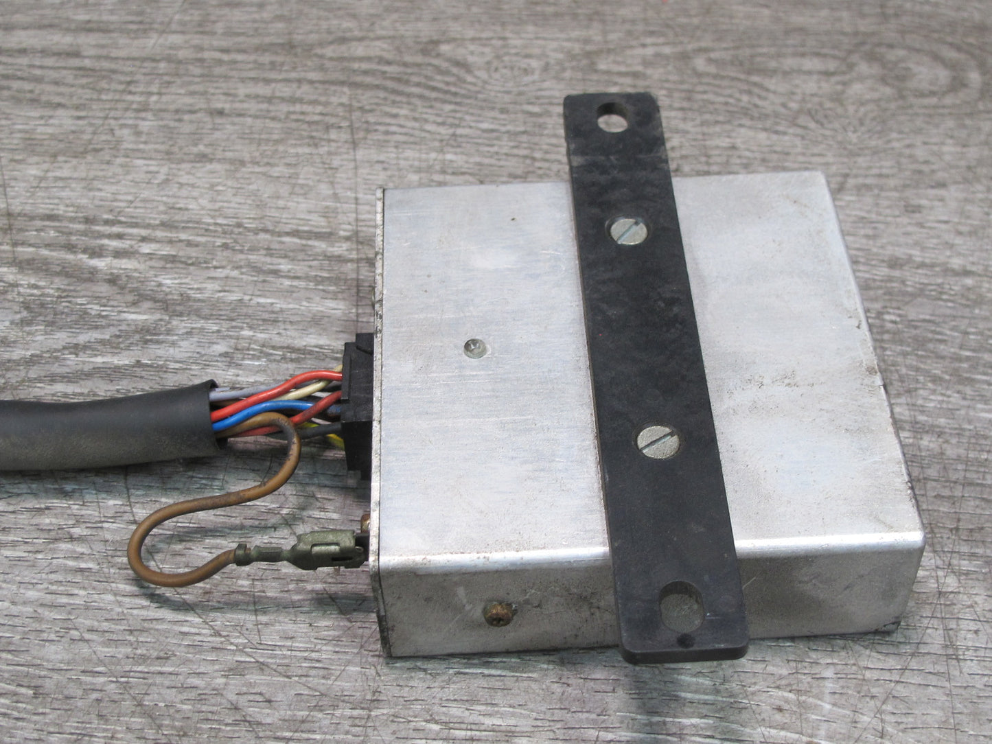 86-91 Mercedes W126 C126 Coupe Radio Amplifier Module 1268201989 OEM
