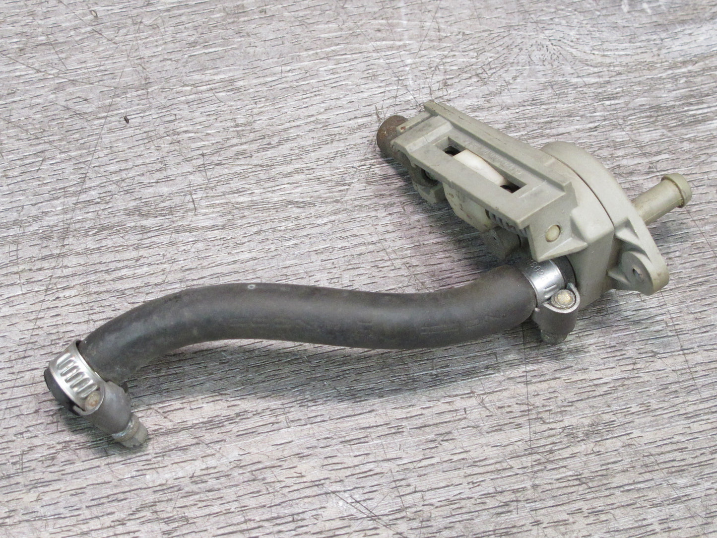 86-91 Mercedes W126 C126 Windshield Heating Control Thermo Valve 1268300484 OEM