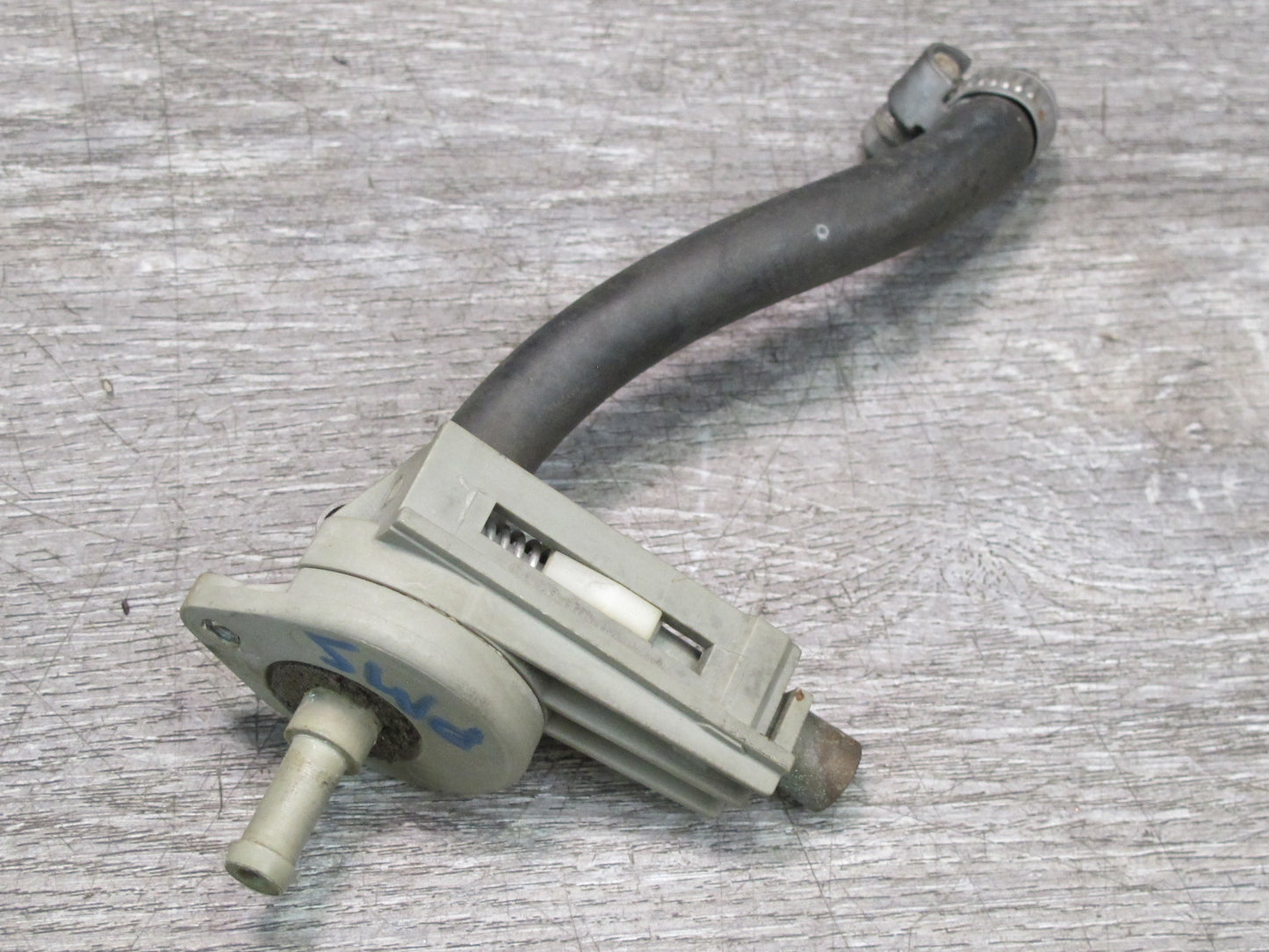 86-91 Mercedes W126 C126 Windshield Heating Control Thermo Valve 1268300484 OEM