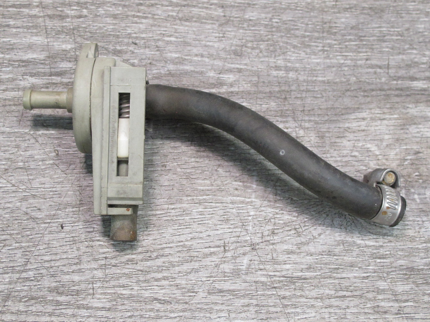 86-91 Mercedes W126 C126 Windshield Heating Control Thermo Valve 1268300484 OEM