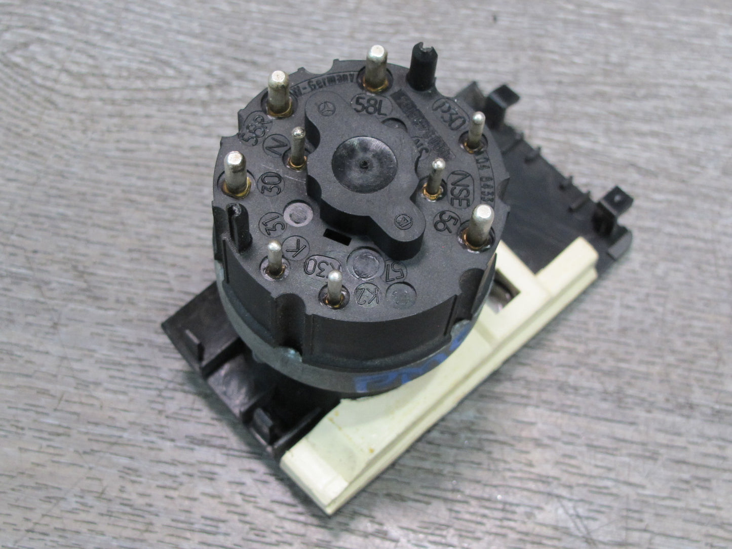 86-91 Mercedes W126 C126 Headlight Fog Light Knob Switch w Trim 0005456104 OEM