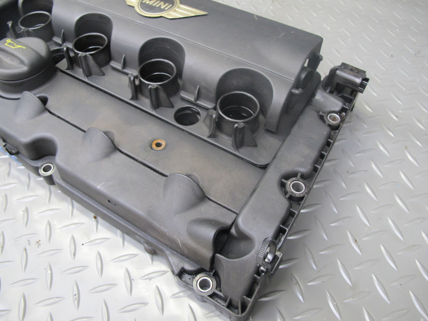 09-12 Mini Cooper JCW R55 R56 R57 R58 N14 Engine Cylinder Head Valve Cover OEM