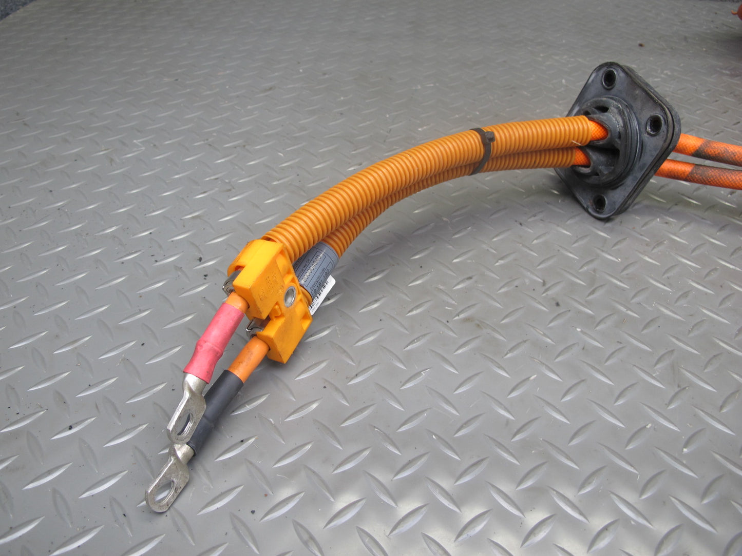 2010-2011 BMW E72 X6 Active Hybrid High Voltage Battery Cable Wire Harness