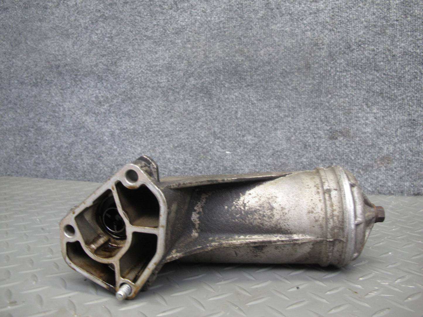 94-99 Mercedes W140 S500 M119 Engine Motor Oil Filter Housing 1191800711 OEM