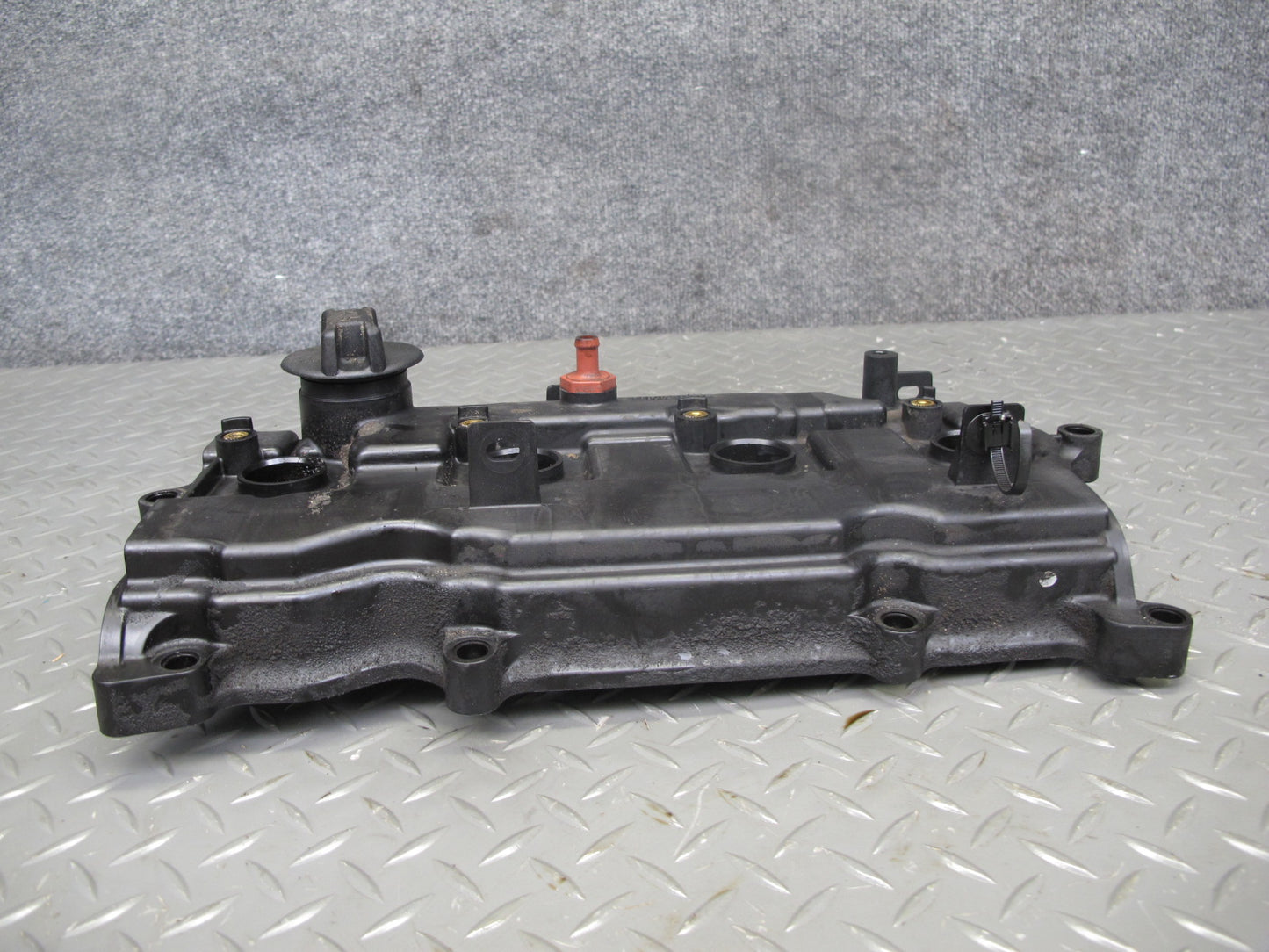2014-2017 Infiniti QX60 2.5L Hybrid QR25DER Engine Cylinder Head Valve Cover