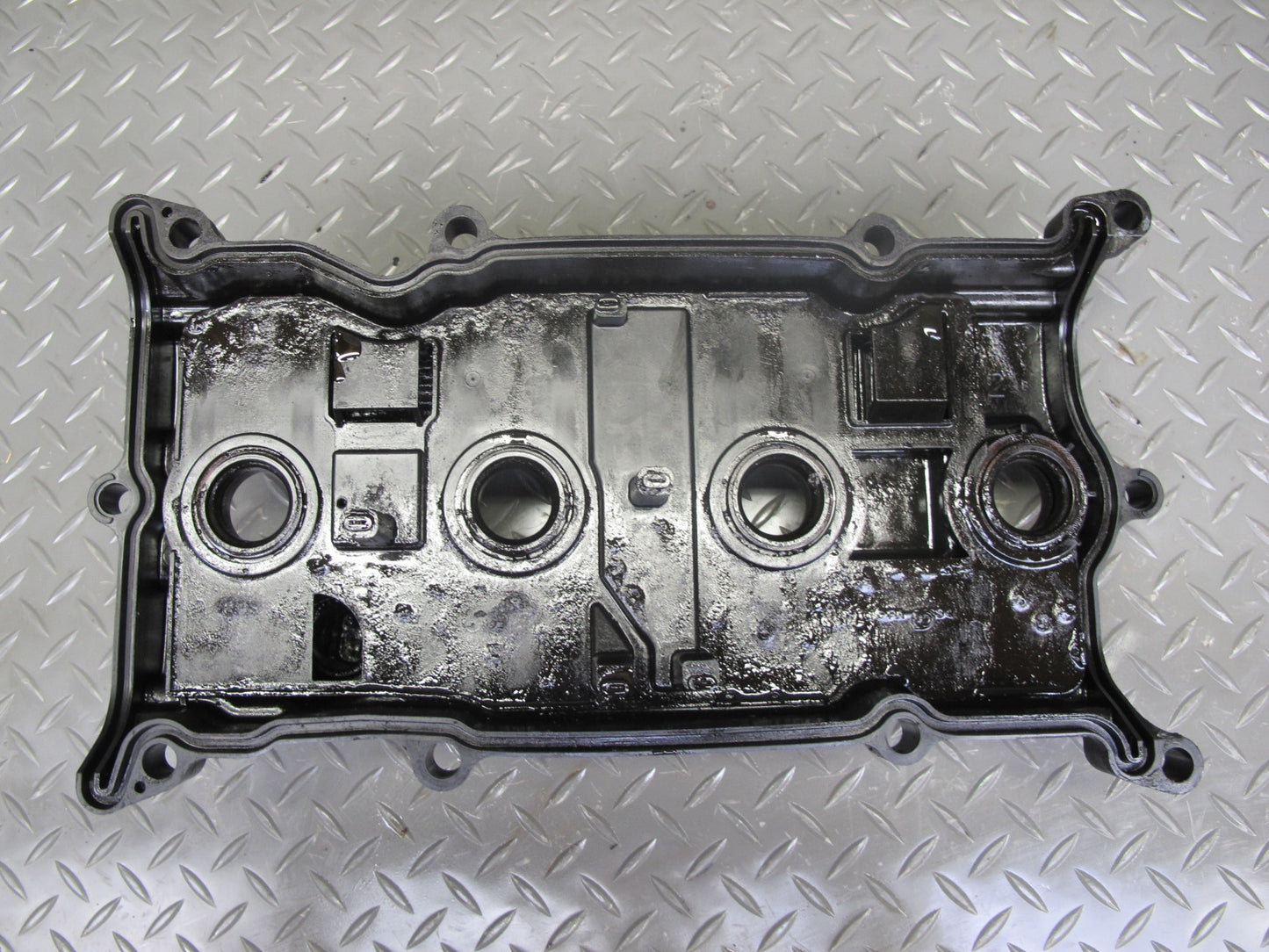 2014-2017 Infiniti QX60 2.5L Hybrid QR25DER Engine Cylinder Head Valve Cover