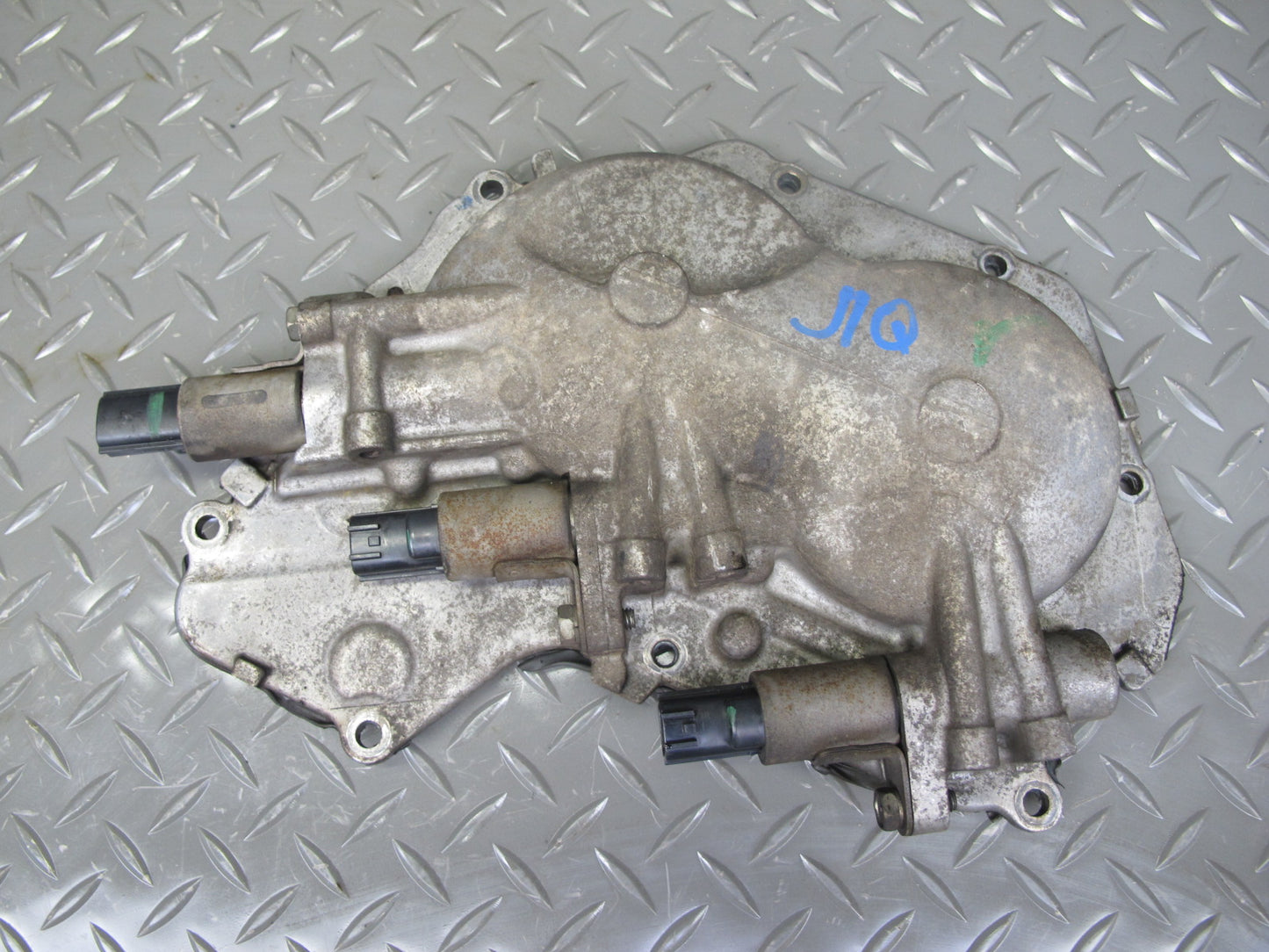 2014-2017 Infiniti QX60 2.5L Hybrid QR25DER Engine Valve Timing Solenoid Cover