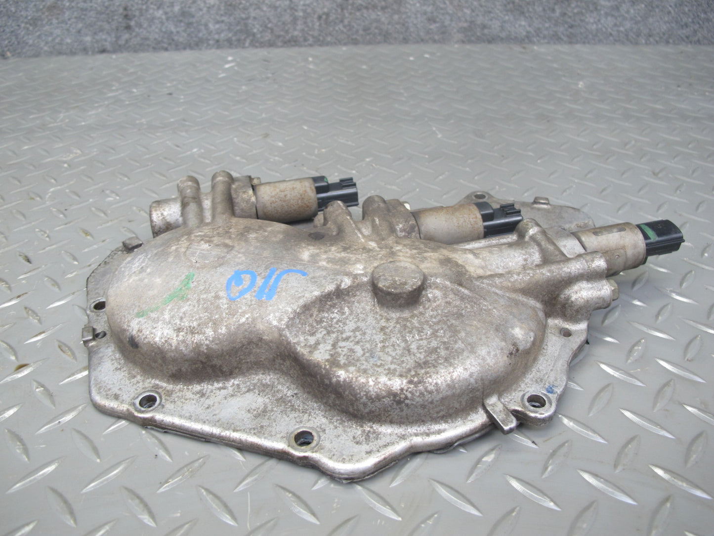 2014-2017 Infiniti QX60 2.5L Hybrid QR25DER Engine Valve Timing Solenoid Cover