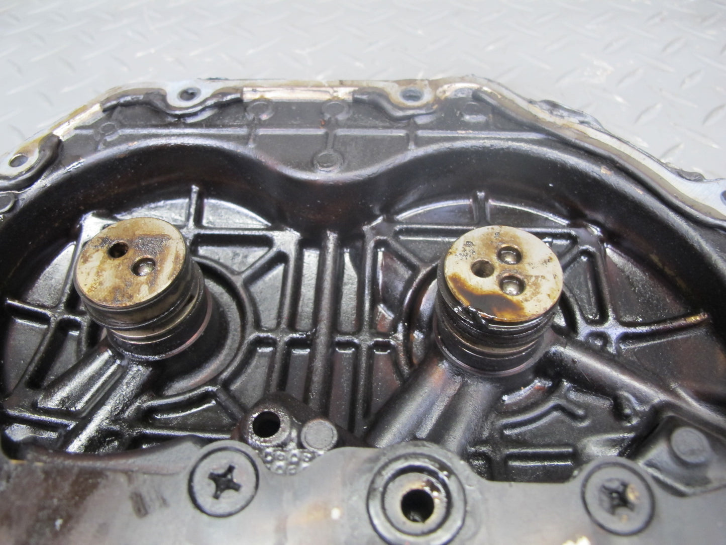 2014-2017 Infiniti QX60 2.5L Hybrid QR25DER Engine Valve Timing Solenoid Cover