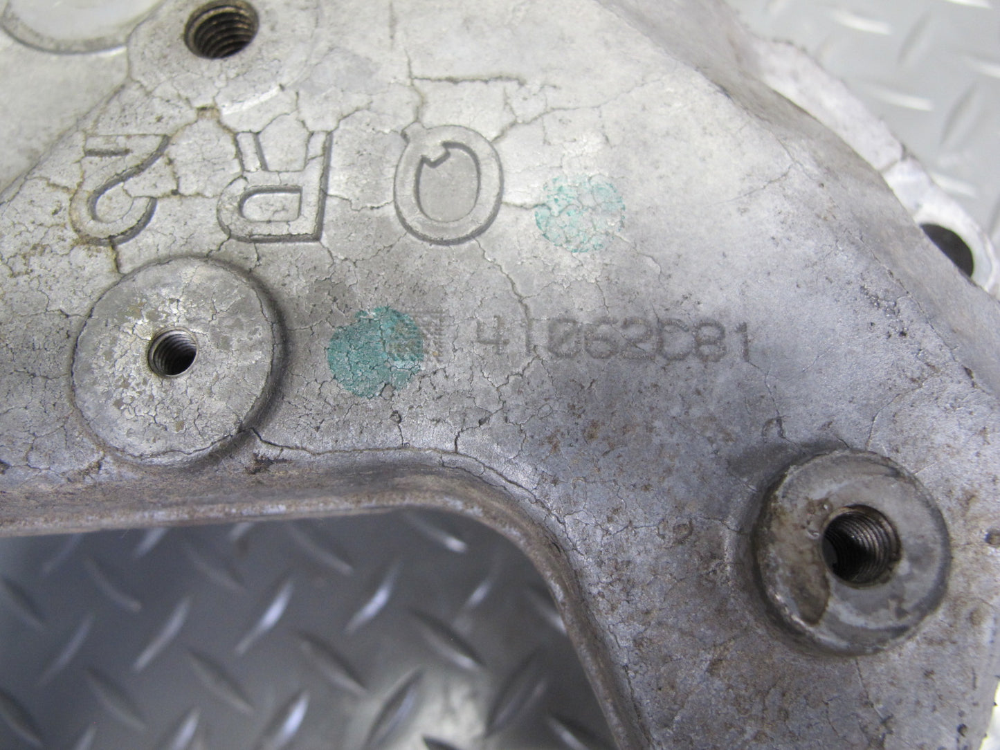 2014-2017 Infiniti QX60 2.5L Hybrid Engine Right Lower Mount Bracket Support