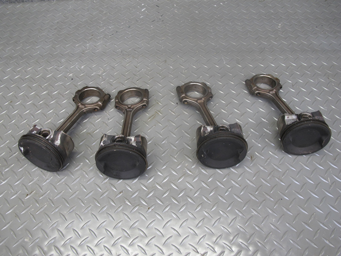 2014-2017 Infiniti QX60 2.5 QR25DER Hybrid Set of 4 Engine Piston Connecting Rod