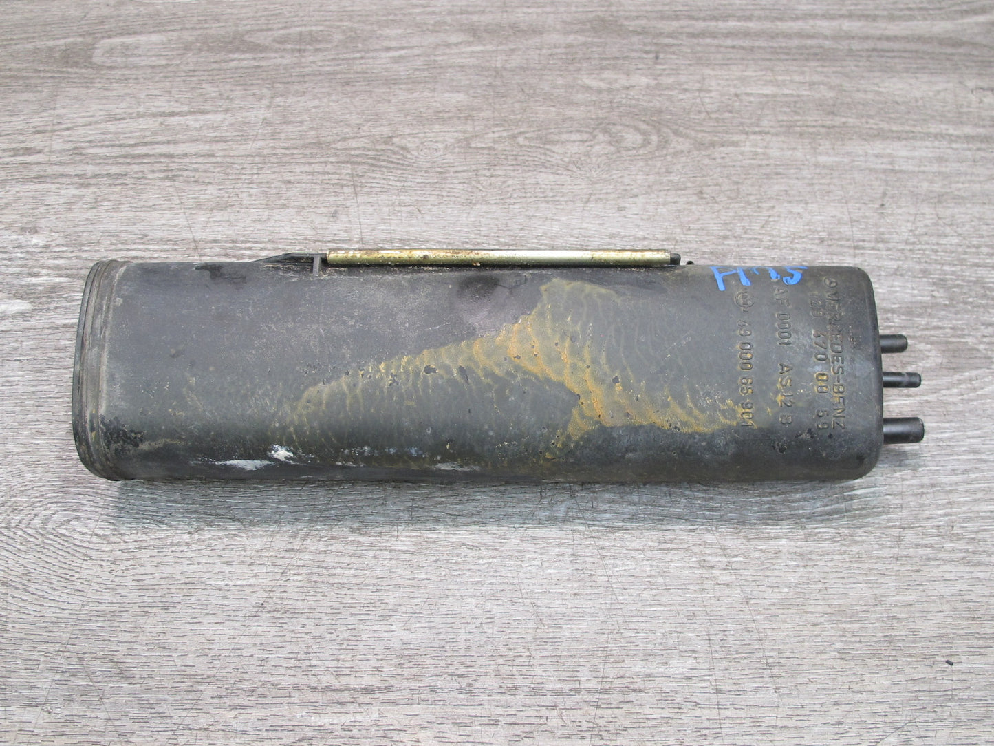 86-91 Mercedes W126 C126 Fuel Evap Vapor Charcoal Canister 1294700059 OEM