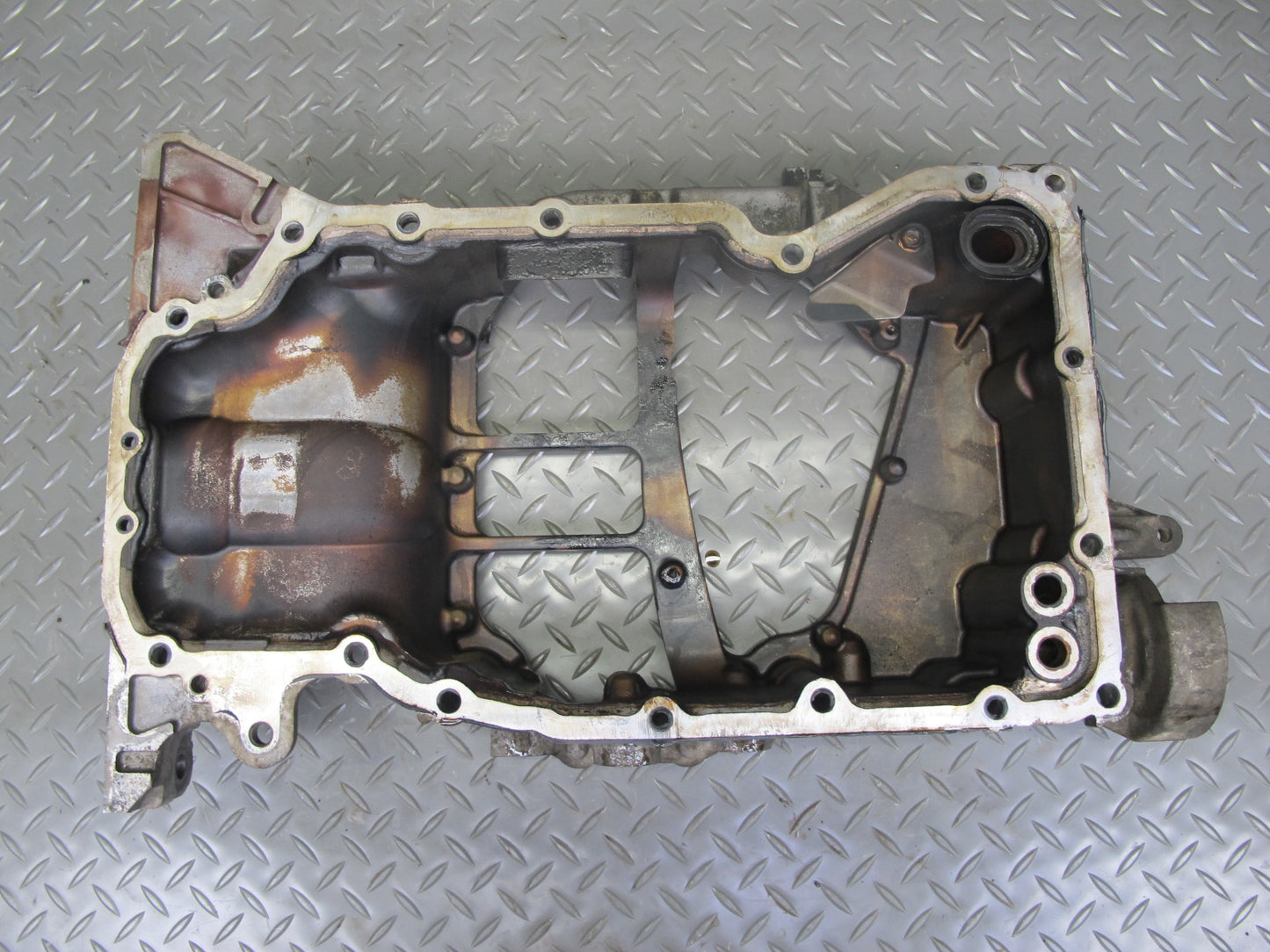2014-2017 Infiniti QX60 2.5L Hybrid QR25DER Engine Upper Oil Pan OEM