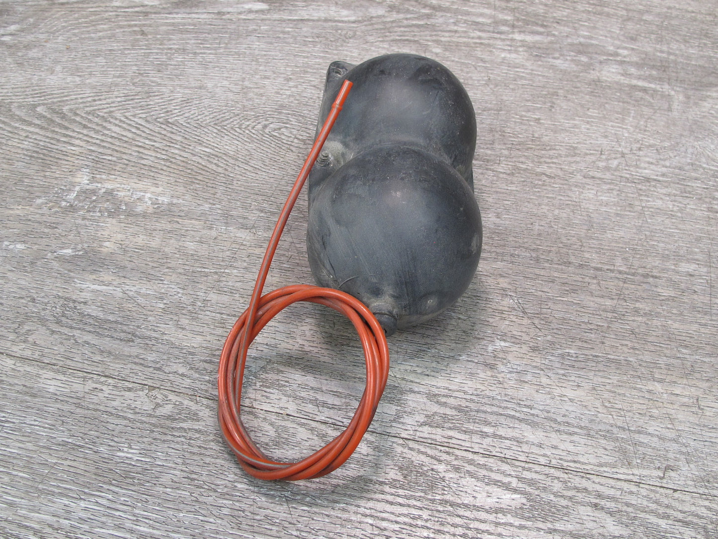 86-91 Mercedes W126 C126 Vacuum Reservoir Tank OEM