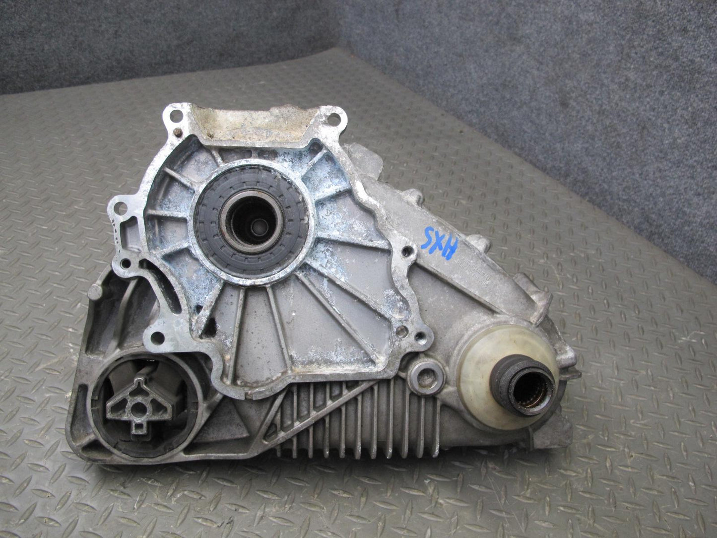 2010-2011 BMW X6 E72 Hybrid AWD Transfer Case Carrier W/ Atuator Motor ATC 700