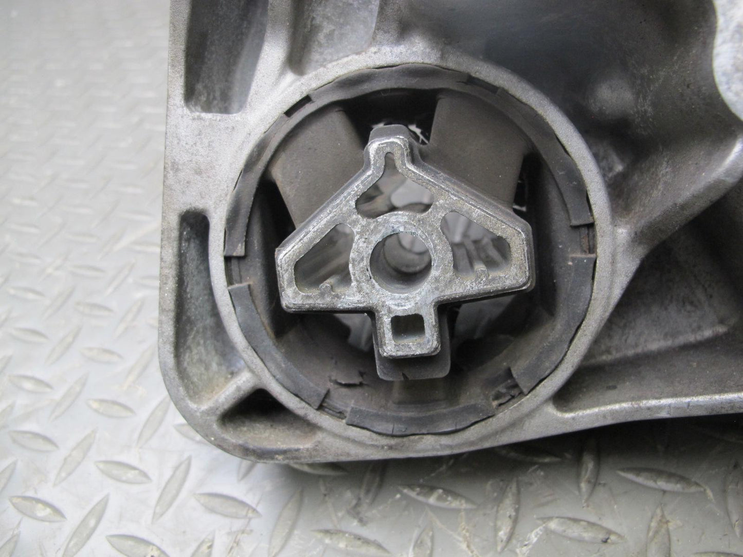 2010-2011 BMW X6 E72 Hybrid AWD Transfer Case Carrier W/ Atuator Motor ATC 700