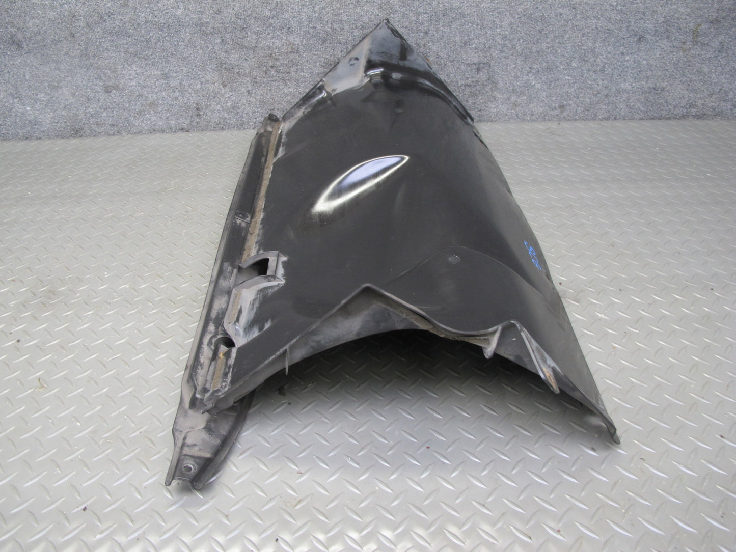 92-00 Lexus UZZ30L SC300 SC400 Radiator Upper Air Deflector 53293-24010 OEM