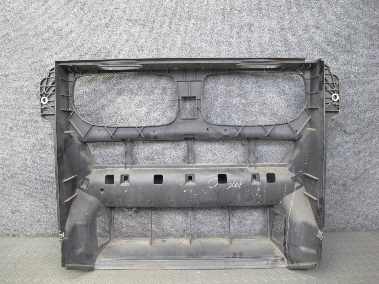 2008-2014 BMW E71 X6 Engine Air Duct Radiator Core Support Shroud Frame Cover
