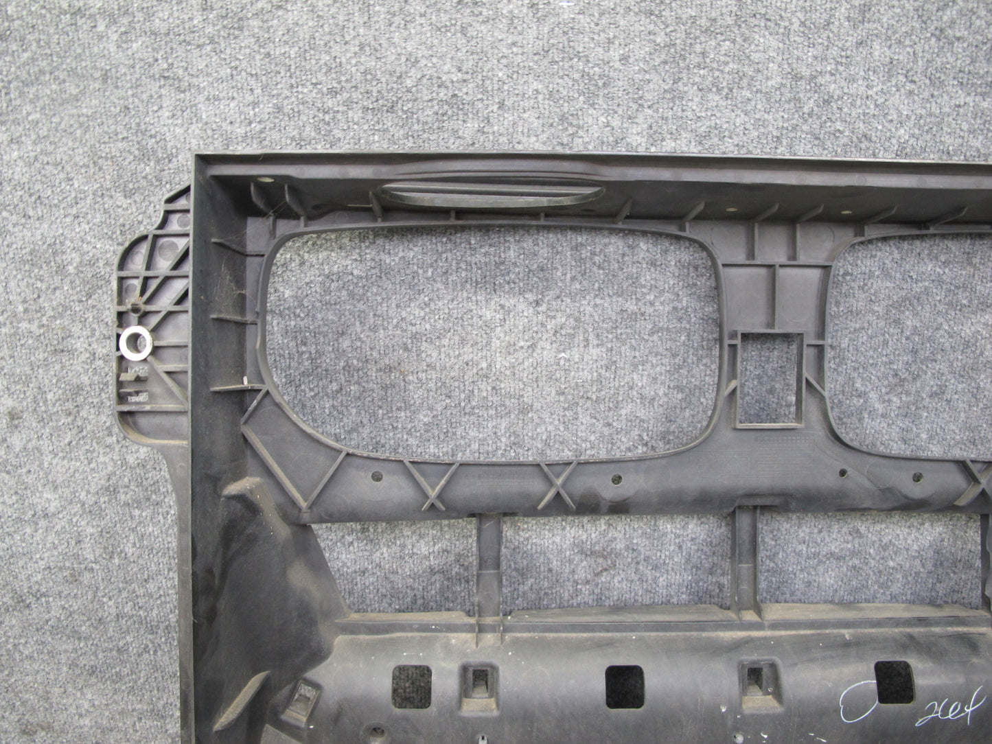 2008-2014 BMW E71 X6 Engine Air Duct Radiator Core Support Shroud Frame Cover