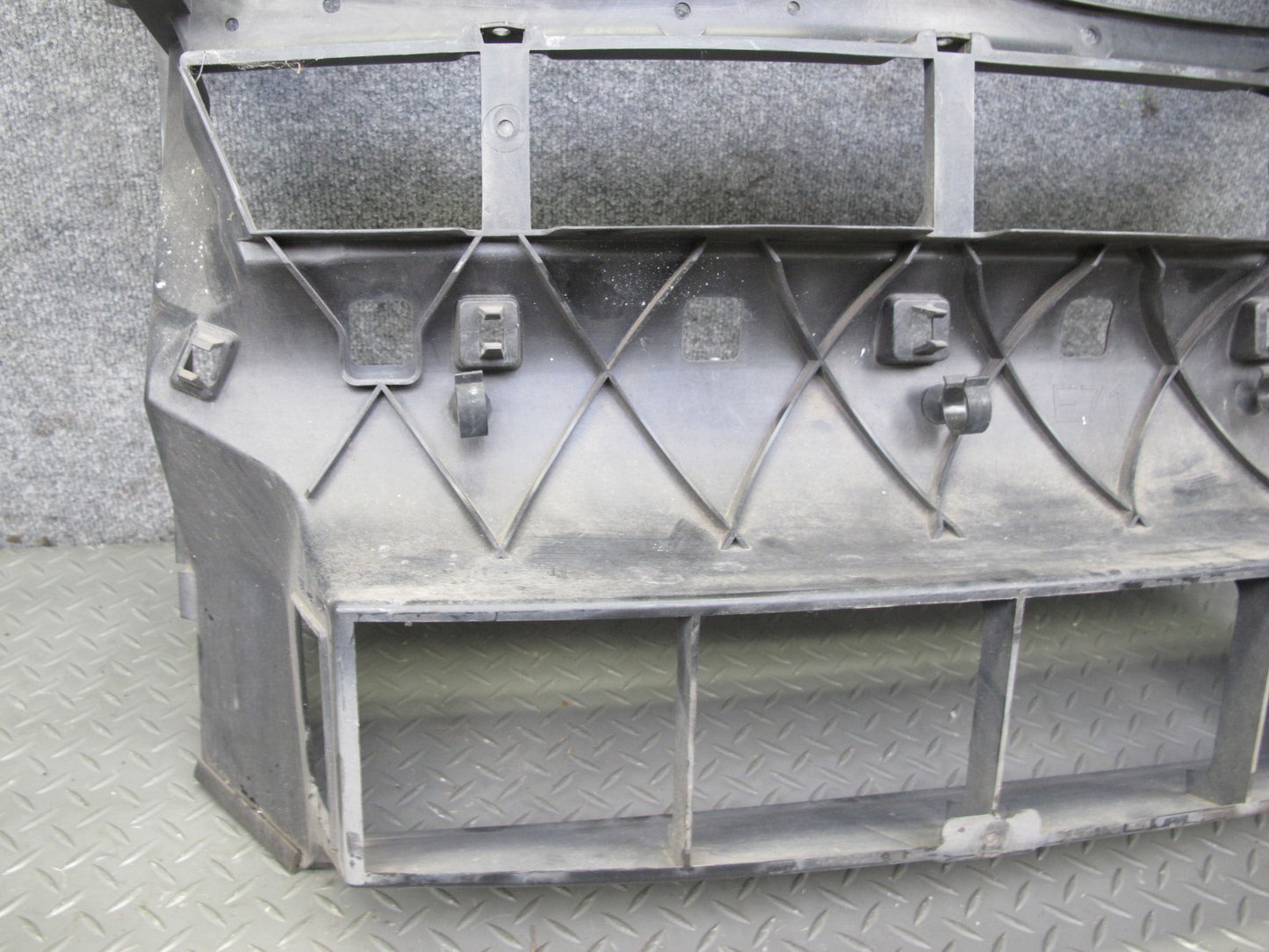 2008-2014 BMW E71 X6 Engine Air Duct Radiator Core Support Shroud Frame Cover