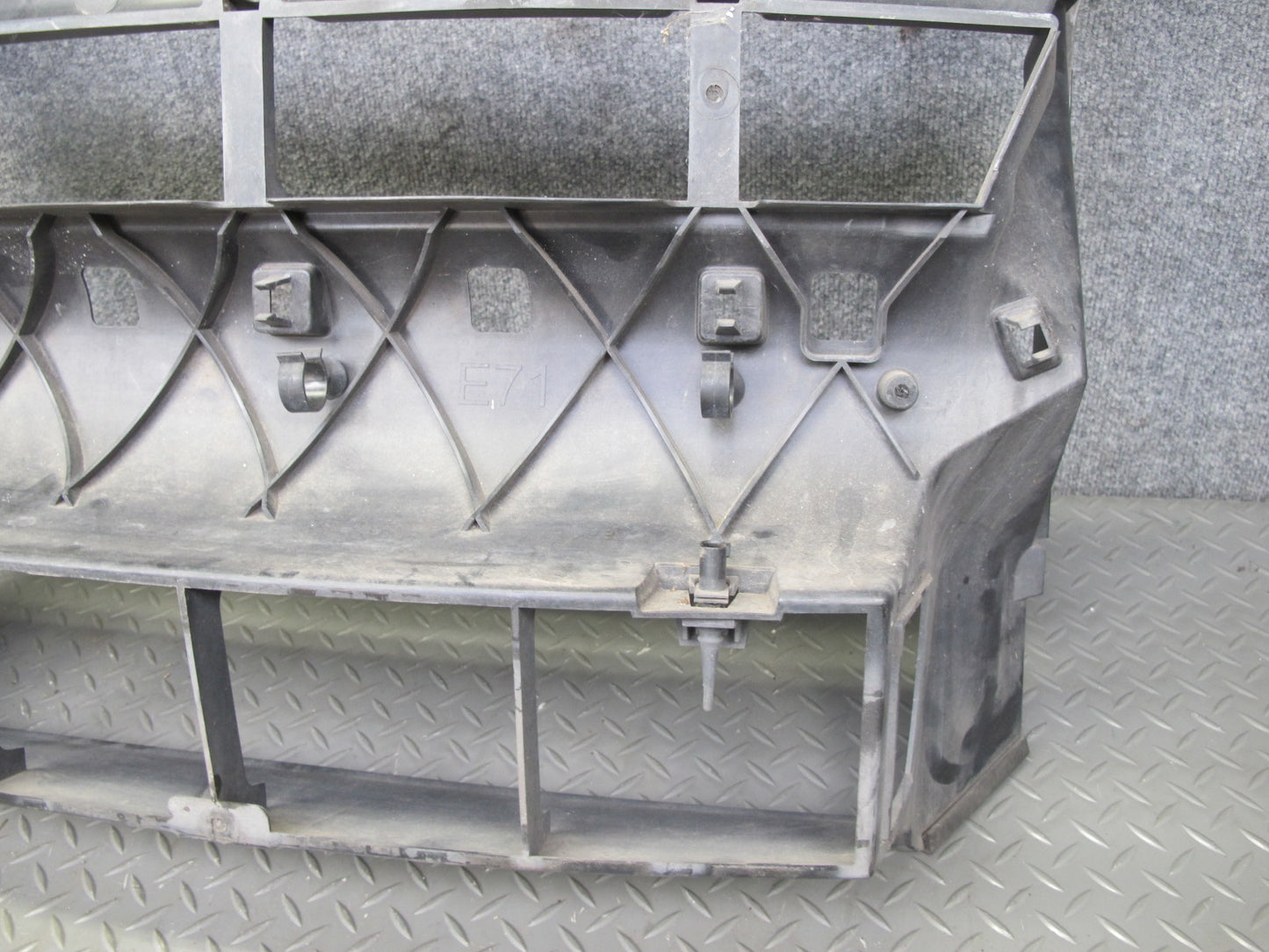 2008-2014 BMW E71 X6 Engine Air Duct Radiator Core Support Shroud Frame Cover