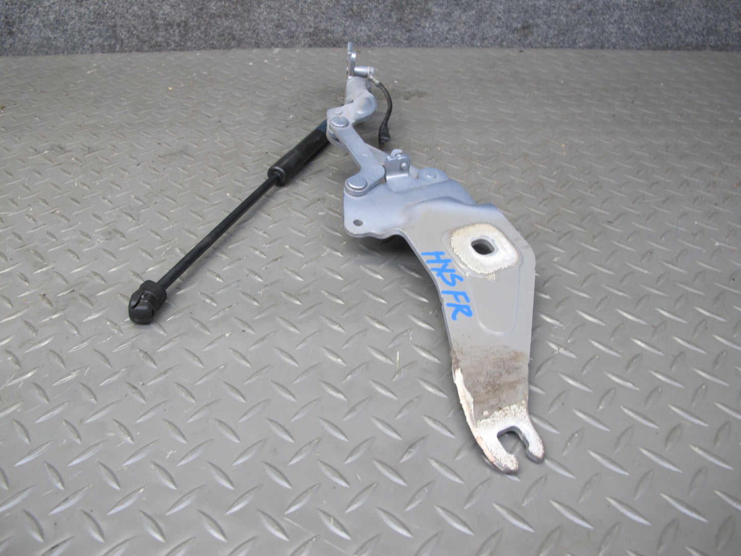 2008-2014 BMW E71 E72 X6 Front Left & Right Hood Hinge w Support Set of 2