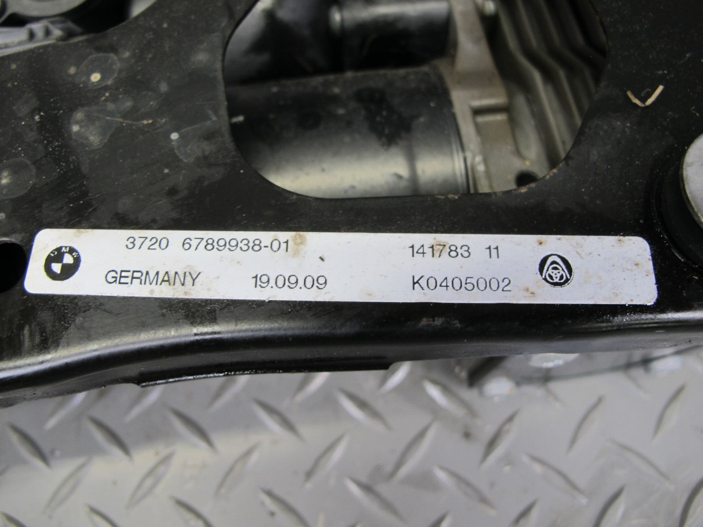 2008-2014 BMW E71 E72 X6 Air Suspension Compressor Pump 6789938