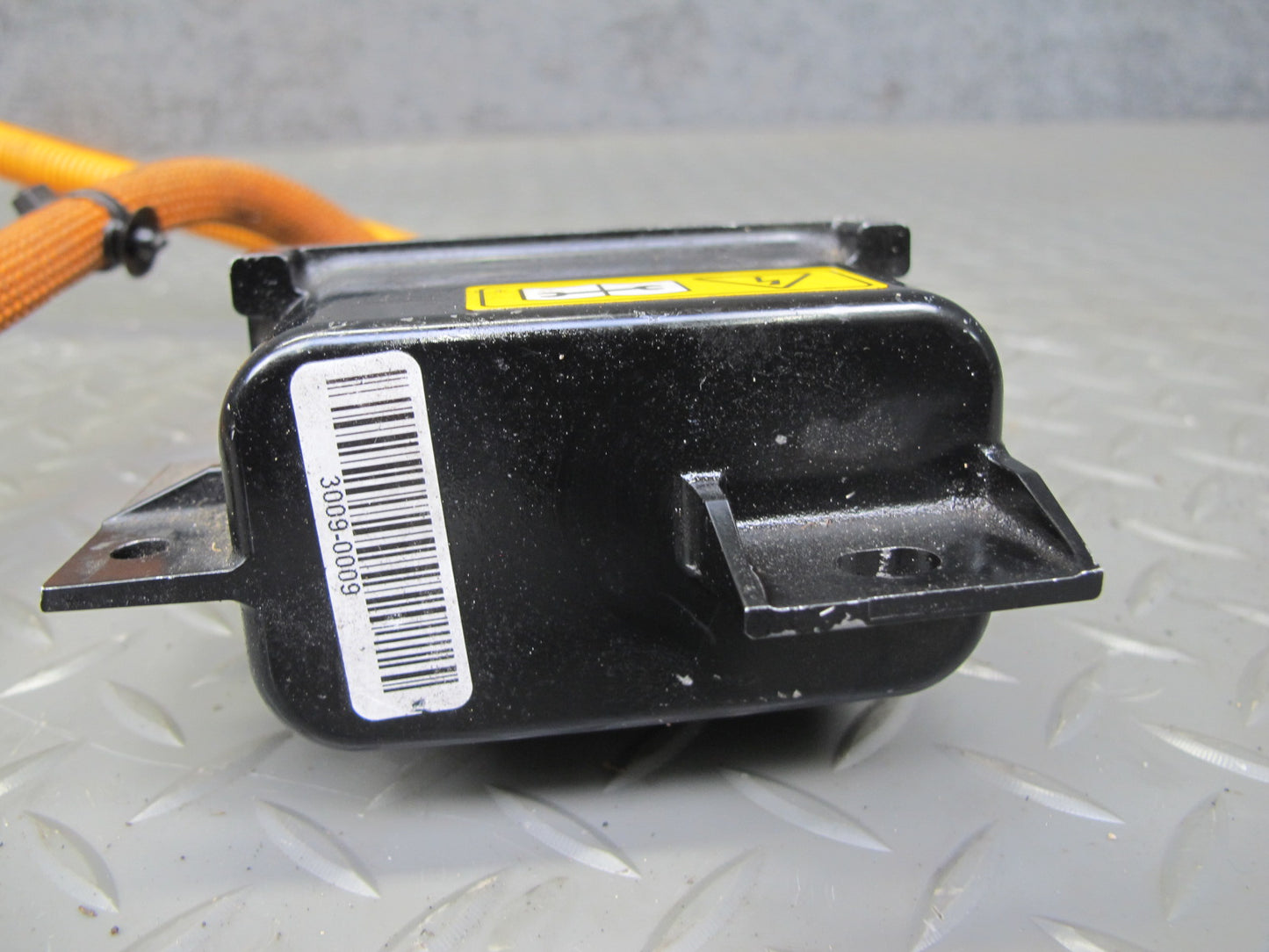 2010-2011 BMW E72 X6 Hybrid High Voltage Power Distribution Module 7586767