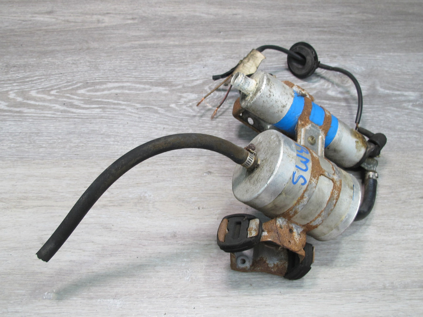96-99 Mercedes W140 S500 Fuel Pump Filter Assembly OEM