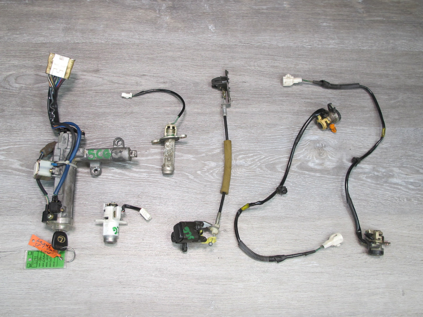 93-96 Lexus UZZ30L SC300 SC400 A/T Ignition Trunk Door Glove Lock KEY Set OEM