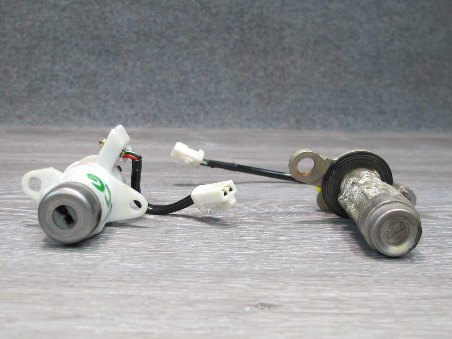 93-96 Lexus UZZ30L SC300 SC400 A/T Ignition Trunk Door Glove Lock KEY Set OEM