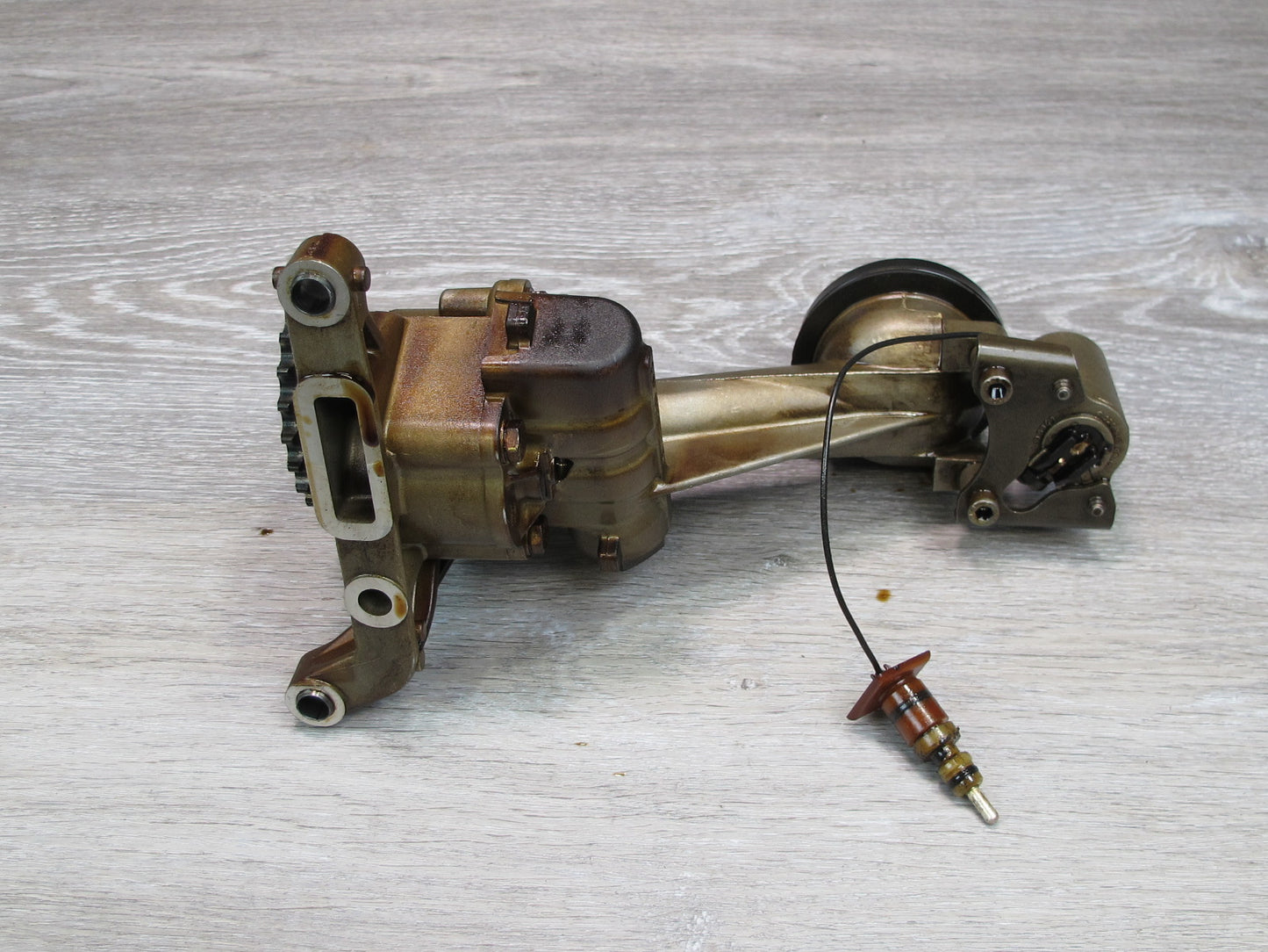 96-99 Mercedes W140 S500 119.980 Engine Motor Oil Pump 1191860501 OEM