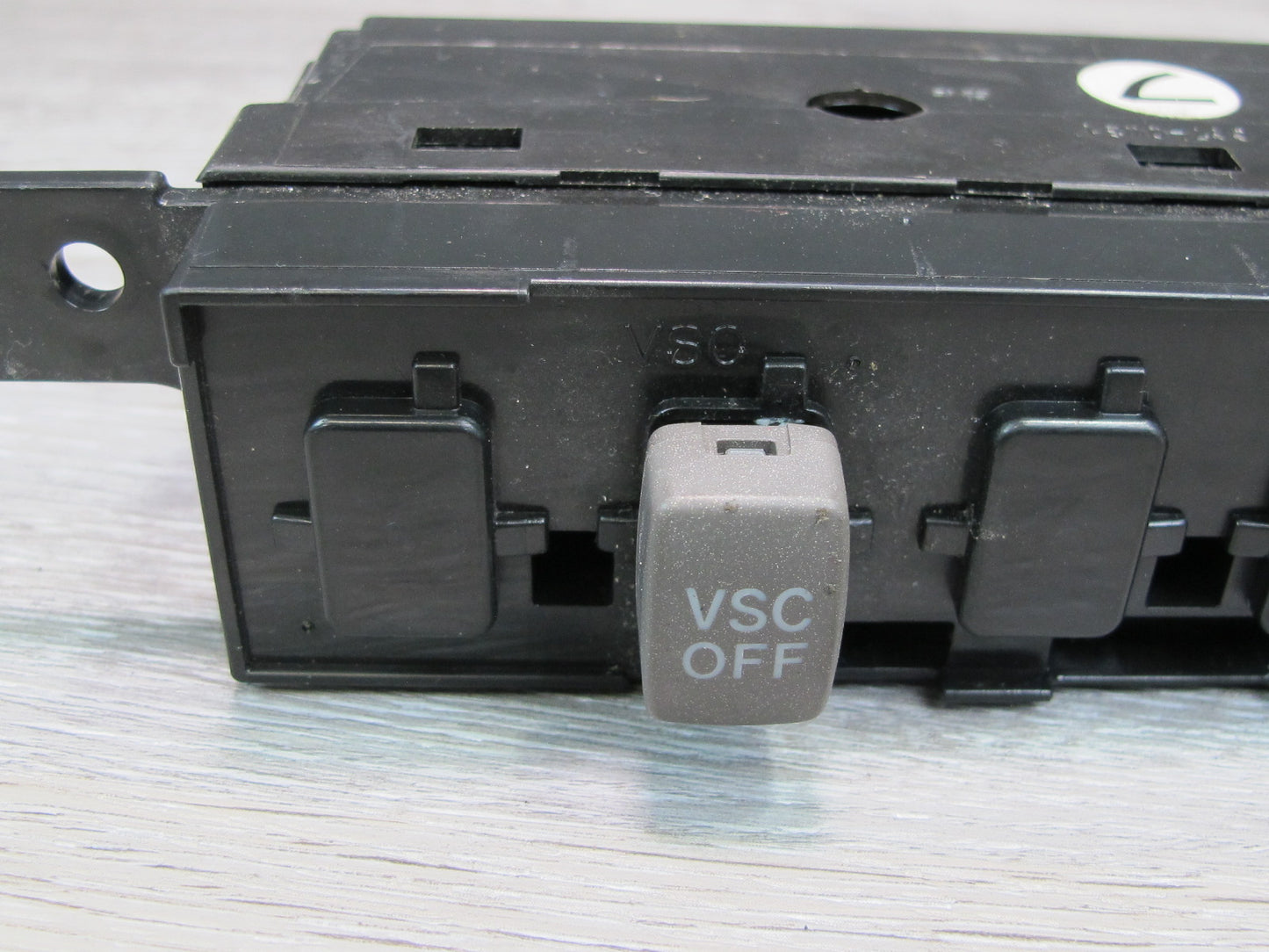 01-03 Lexus LS430 UCF30L Center Console Ventilation Seat VSC Switch Panel OEM
