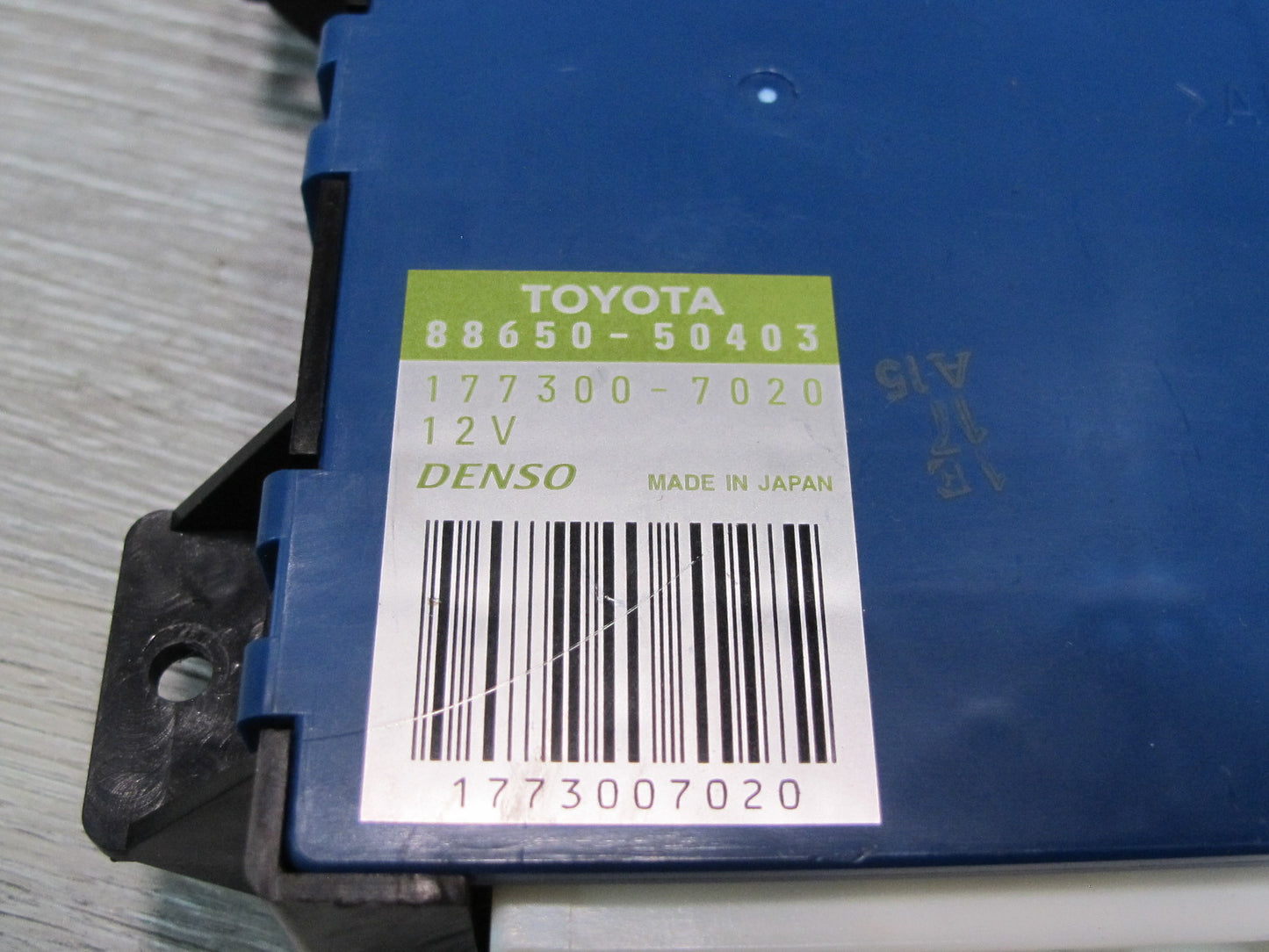 02-03 Lexus UCF30L LS430 Air Condition Amplifier Control Module 88650-50403 OEM
