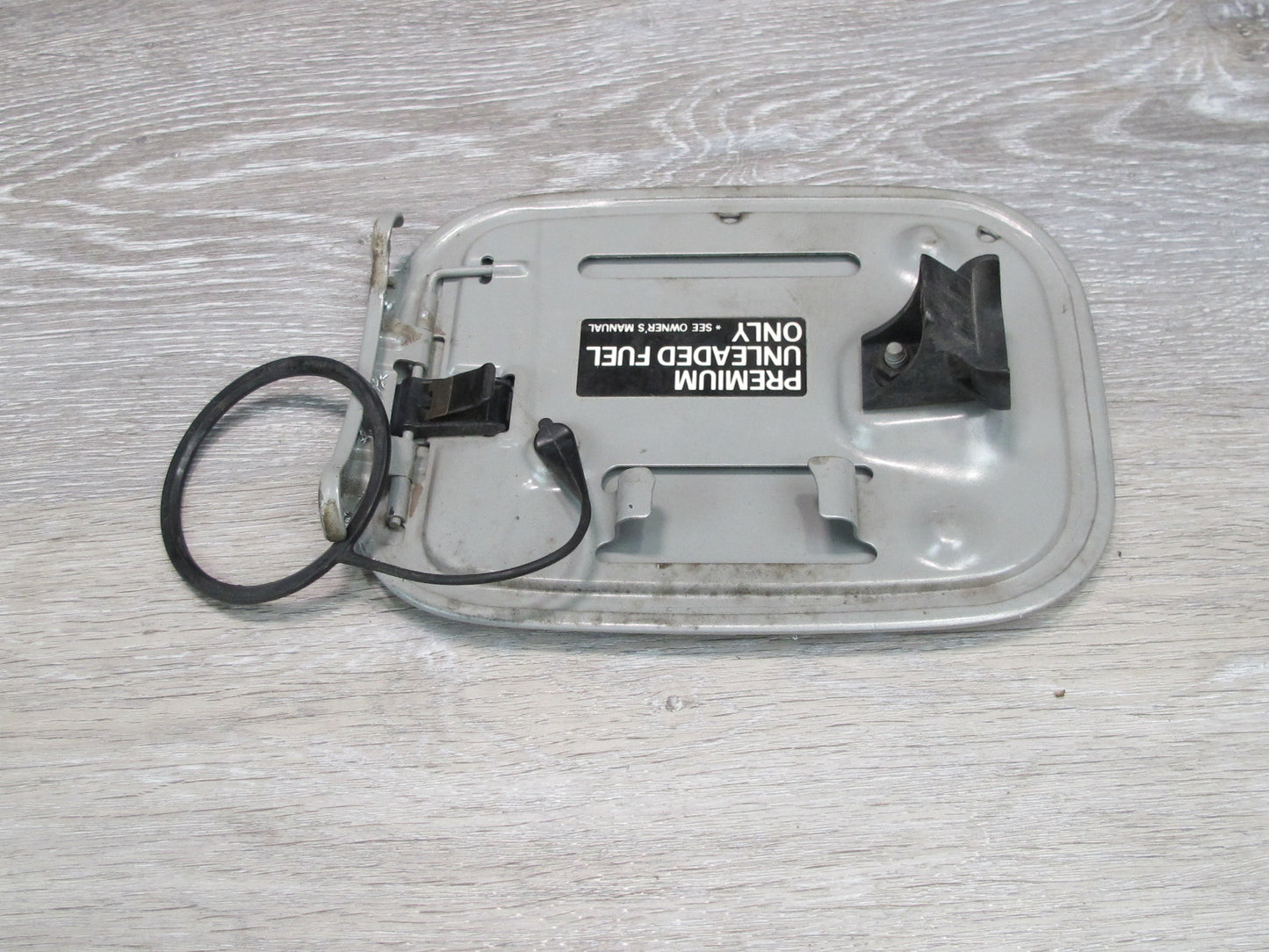 01-06 Lexus UCF30L LS430 Fuel Filler Door Lid Cover Silver OEM