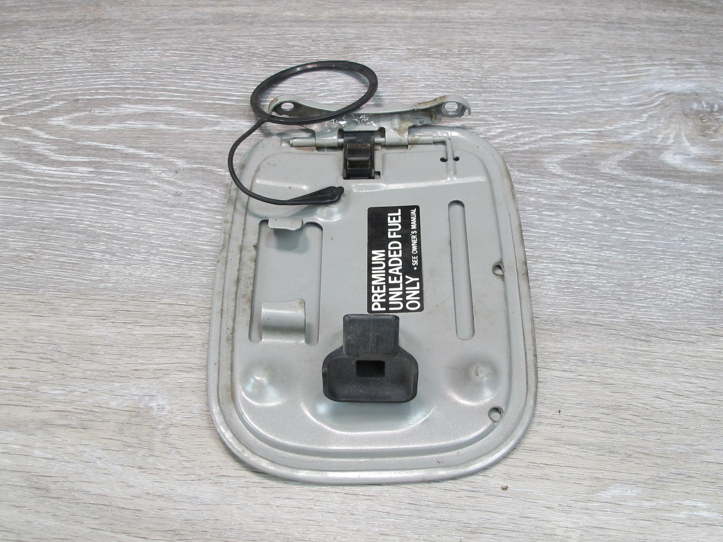 01-06 Lexus UCF30L LS430 Fuel Filler Door Lid Cover Silver OEM