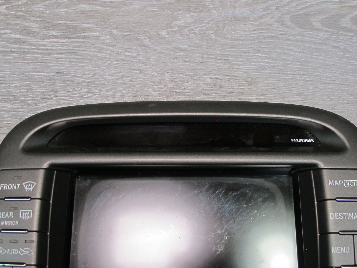 01-03 Lexus UCF30L LS430 Navigation Information Display Screen Head Unit Damaged