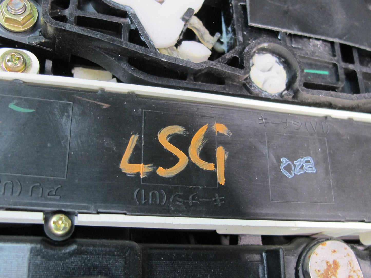 01-03 Lexus UCF30L LS430 A/T Automatic Transmission Shifter Assembly OEM