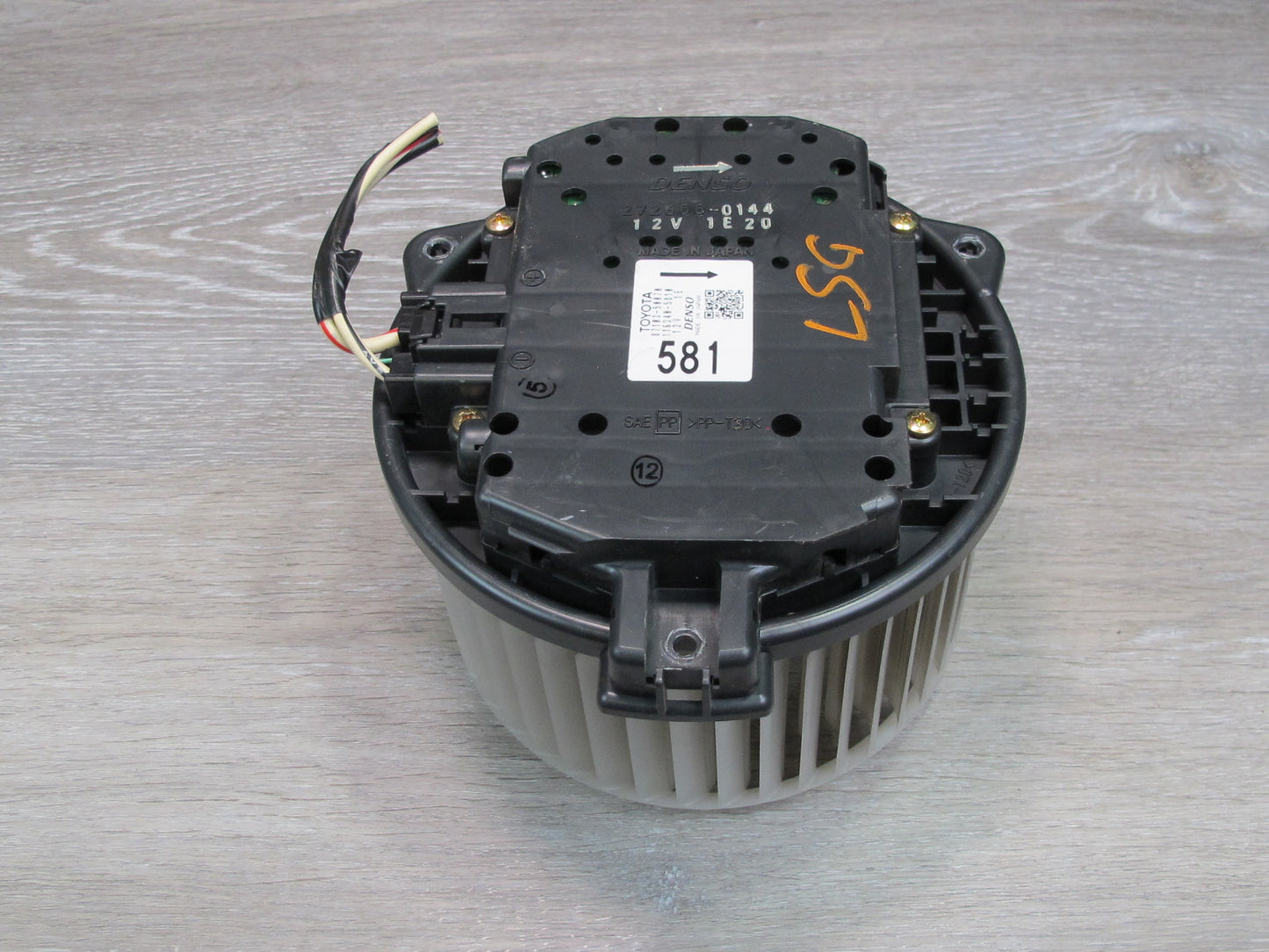 01-06 Lexus UCF30L LS430 A/C Heater Blower Motor Fan 87103-50070 OEM