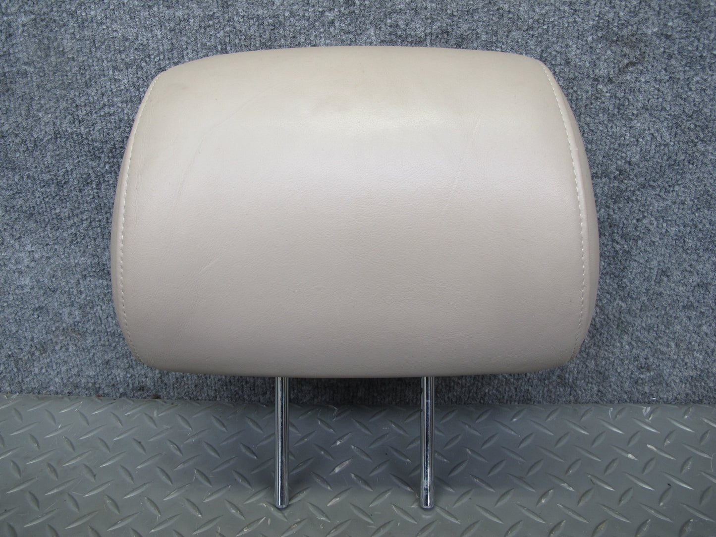 92-98 Lexus UZZ30L SC300 SC400 Set of 2 Front Seat Leather Headrest Ivory OEM