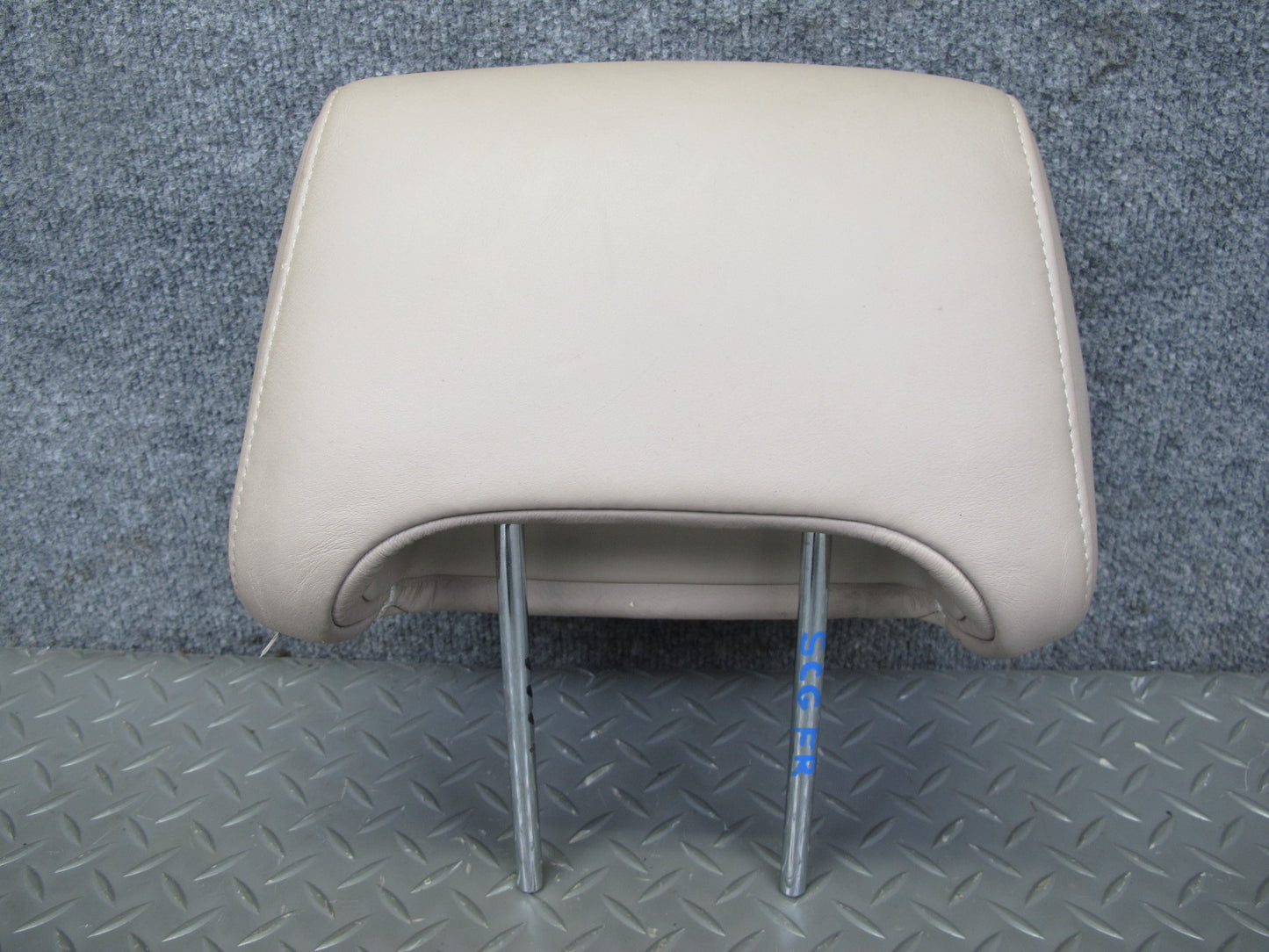 92-98 Lexus UZZ30L SC300 SC400 Set of 2 Front Seat Leather Headrest Ivory OEM